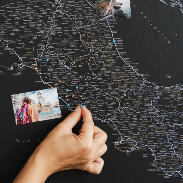 push pin italy map black 6it