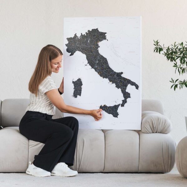 push pin italy map black white 4it